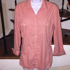 Perfect for gingham button down.